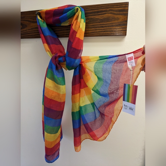NWT WOKEN RAINBOW SCARF - Picture 4 of 7